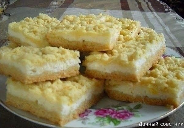 Творожный пирог Очень вкусный, нежный и легкий пирог. Один из любимых пирогов моей семьи!для теста:мука - 1,5 стакана (~150-160 г),сахар - 0,5 стакана,сливочное масло - 100-125 г,разрыхлитель -